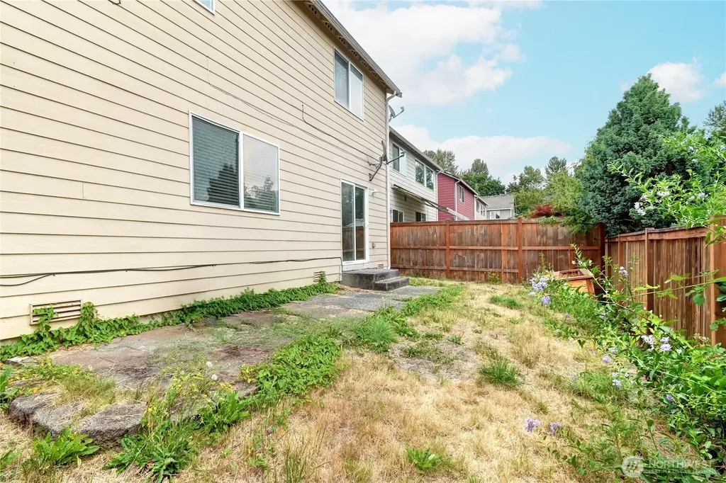 16127 SE 256th Place Covington WA 98042