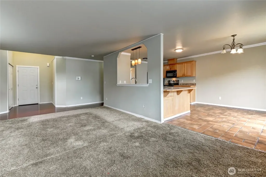 16127 SE 256th Place Covington WA 98042