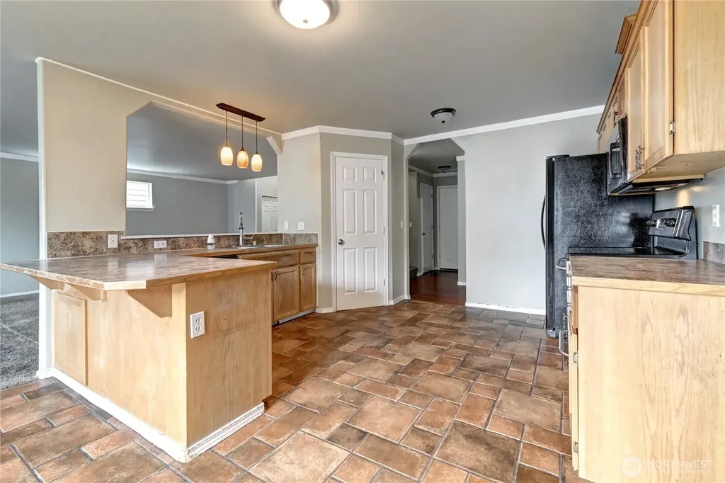 16127 SE 256th Place Covington WA 98042