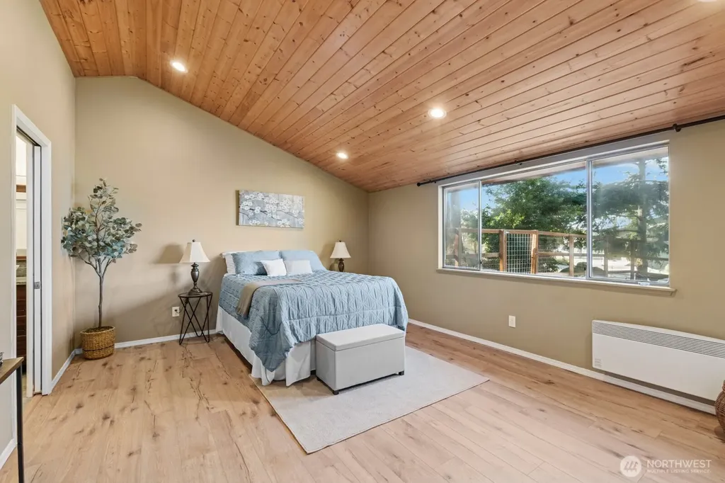 71 Quinault Lp Port Townsend WA 98368