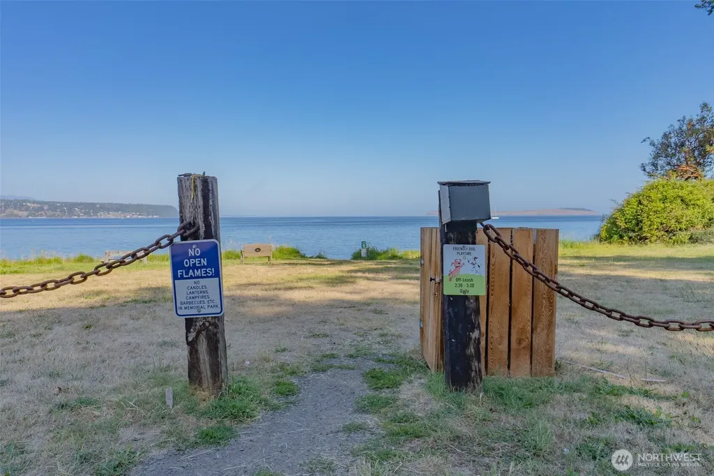 71 Quinault Lp Port Townsend WA 98368