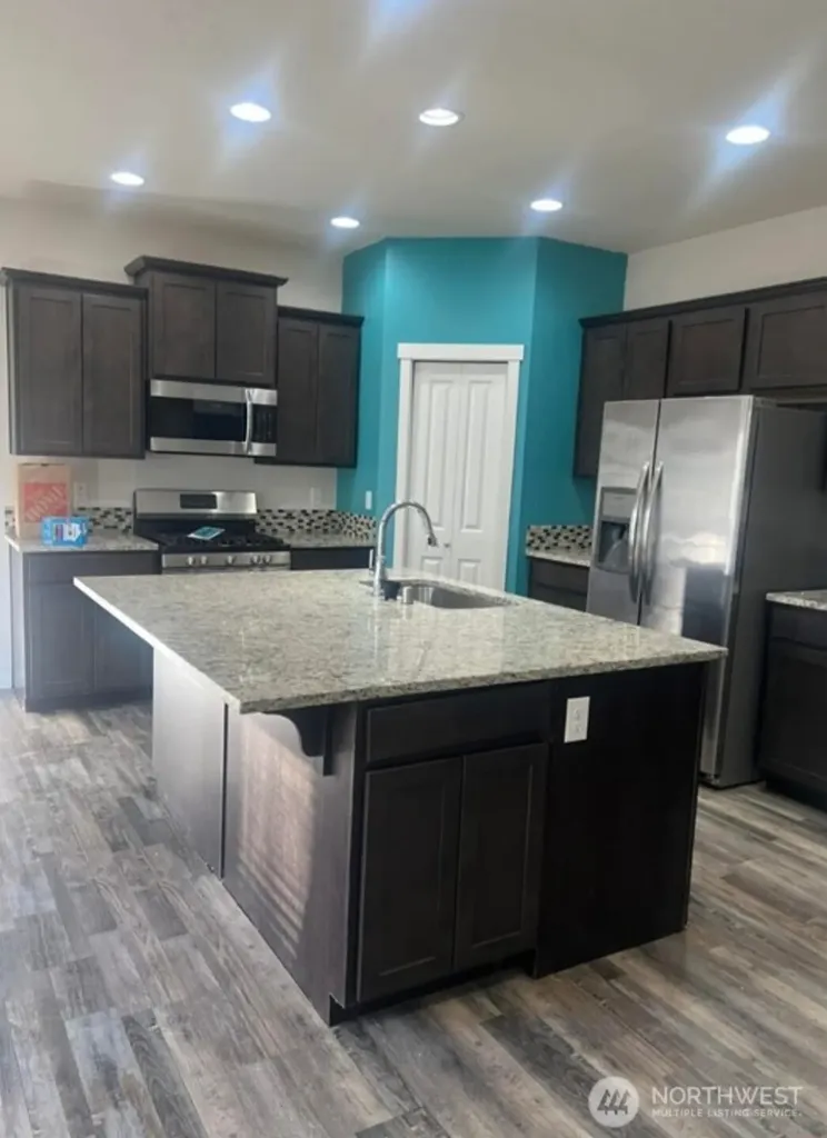 18702 105th Avenue Ct E Puyallup WA 98374