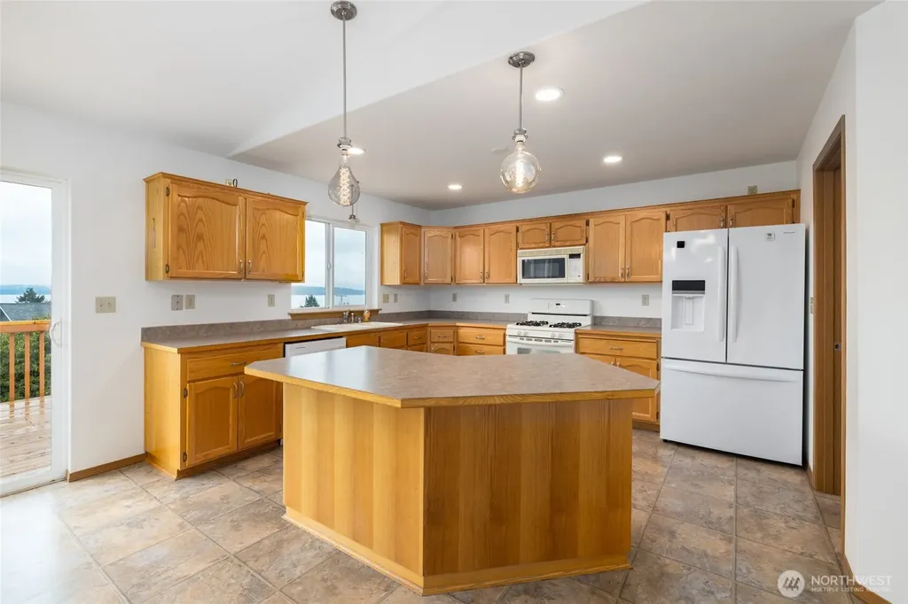 539 Birch Street Oak Harbor WA 98277