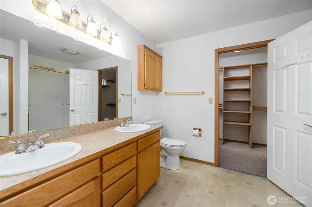 539 Birch Street Oak Harbor WA 98277