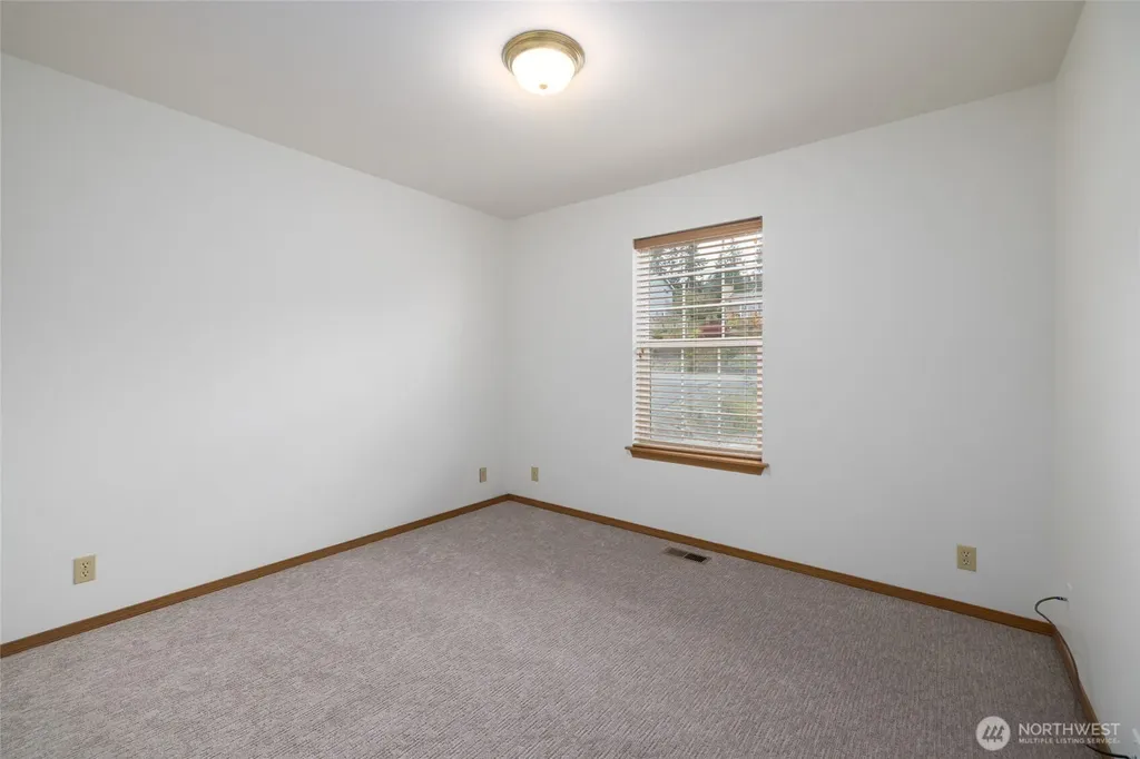 539 Birch Street Oak Harbor WA 98277