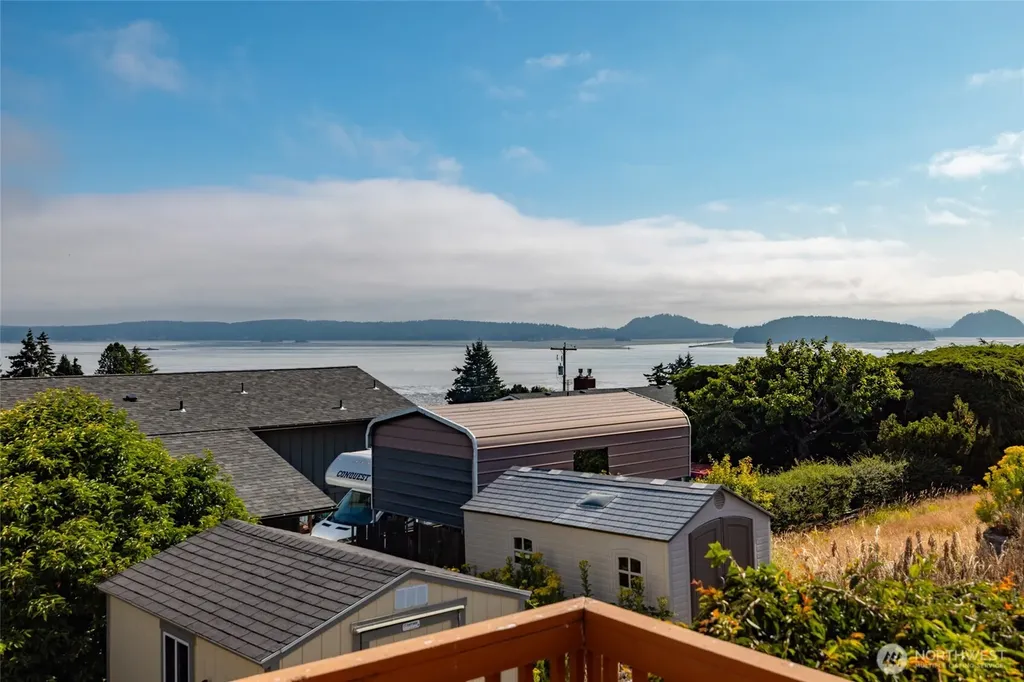 539 Birch Street Oak Harbor WA 98277