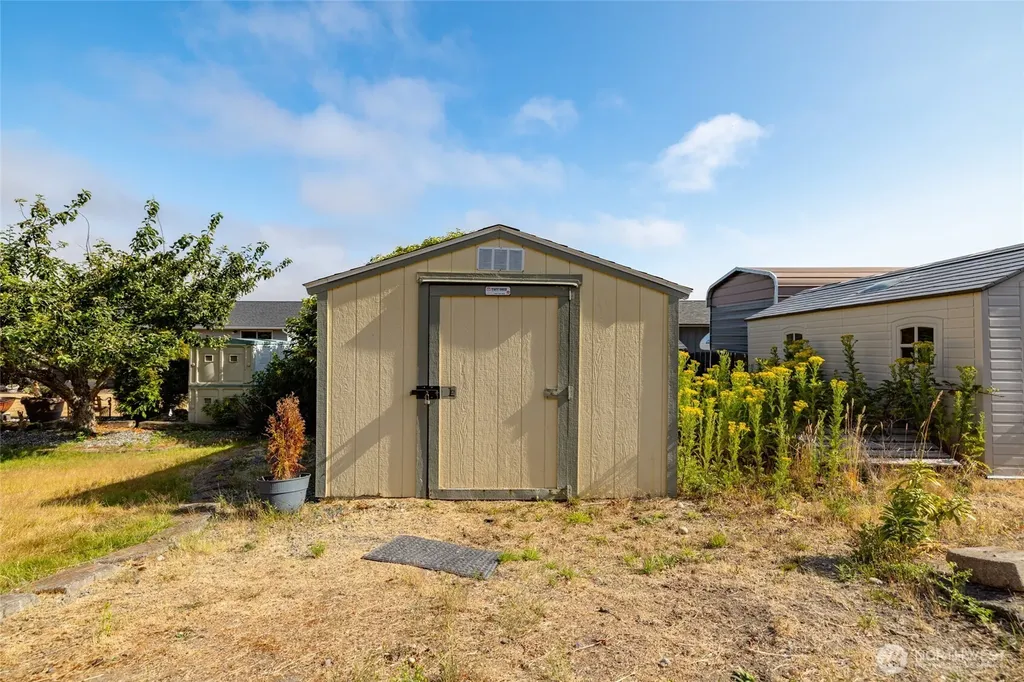 539 Birch Street Oak Harbor WA 98277