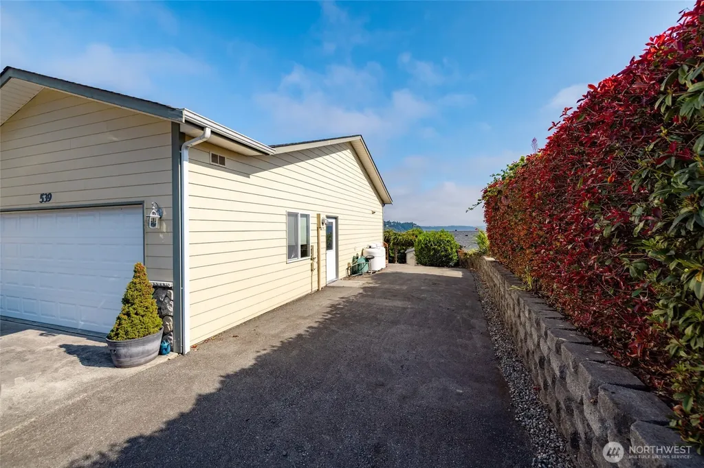539 Birch Street Oak Harbor WA 98277