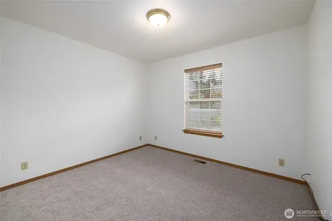 539 Birch Street Oak Harbor WA 98277