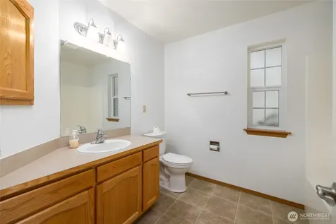 539 Birch Street Oak Harbor WA 98277