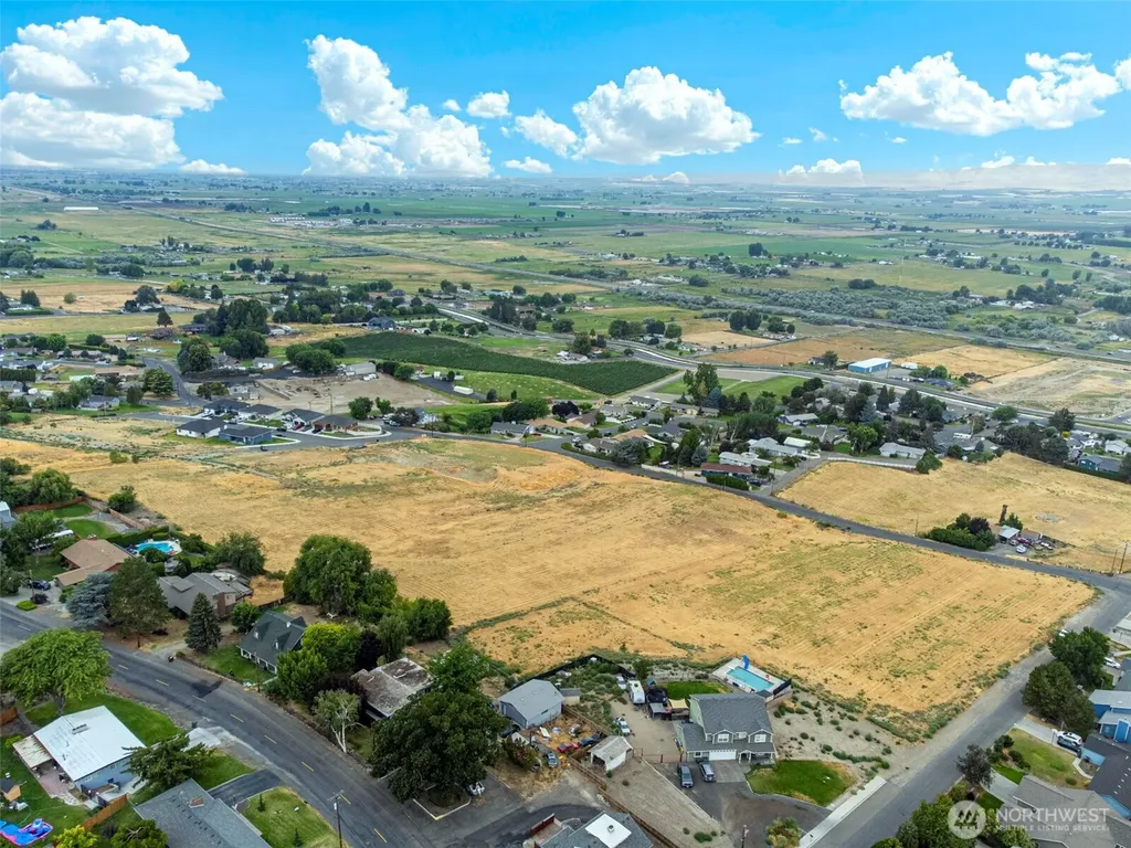 2 Tbd Columbia Heights Lot 2 Sunnyside WA 98944