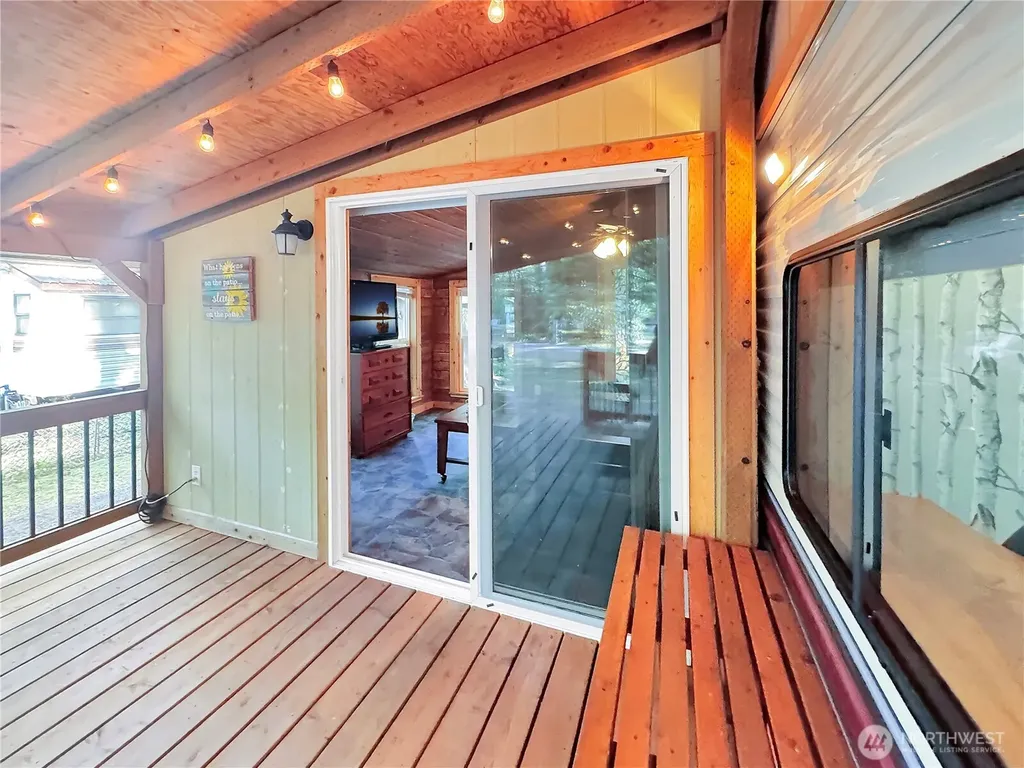 203 Fireside Lodge Deming WA 98266