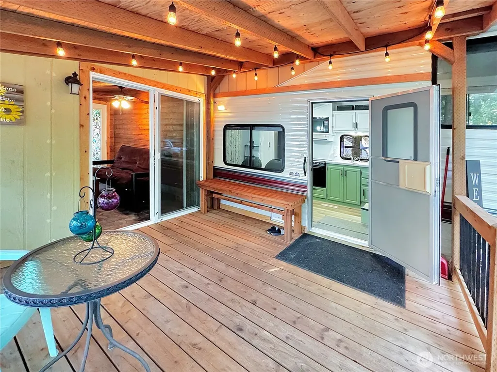 203 Fireside Lodge Deming WA 98266