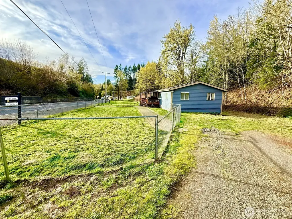 197 State Route 505 Winlock WA 98596