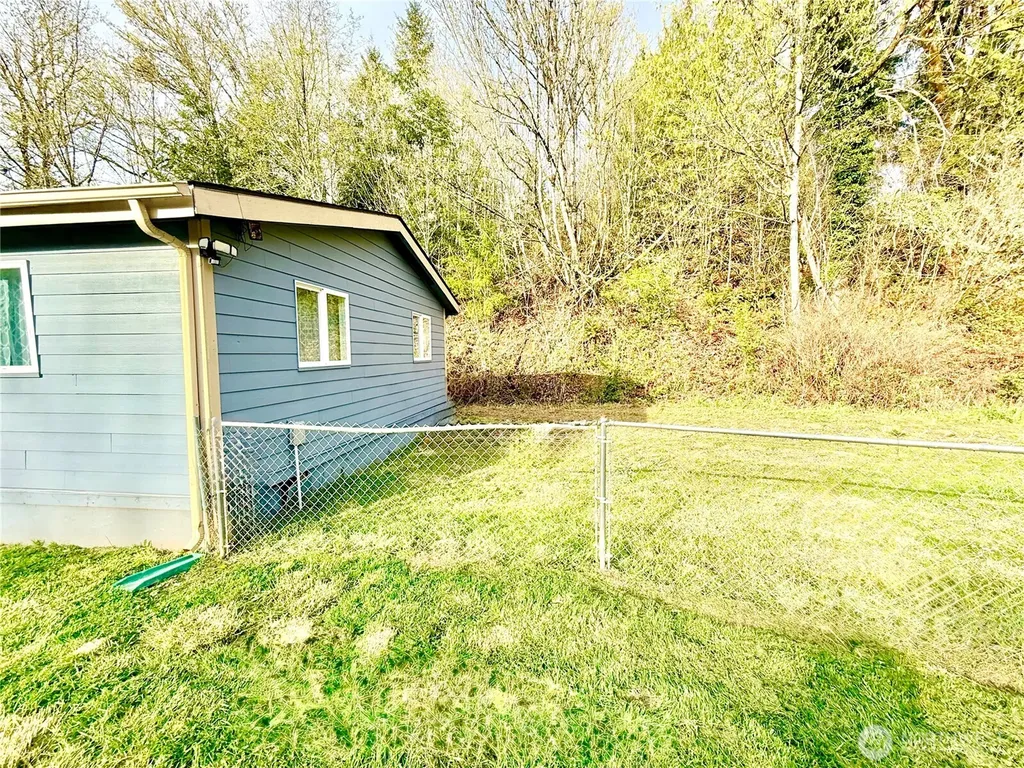 197 State Route 505 Winlock WA 98596