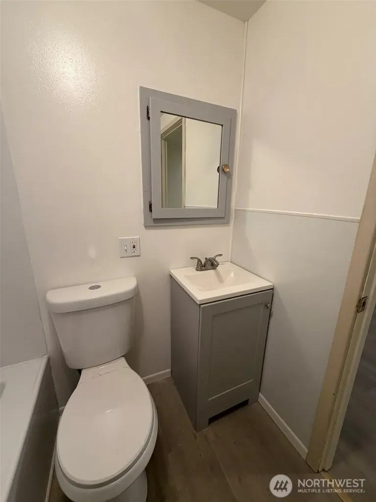 809 W Market Street Aberdeen WA 98520