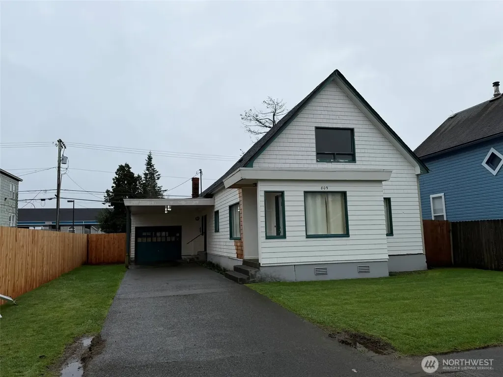 809 W Market Street Aberdeen WA 98520