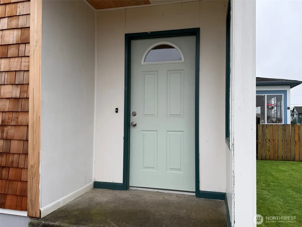 809 W Market Street Aberdeen WA 98520