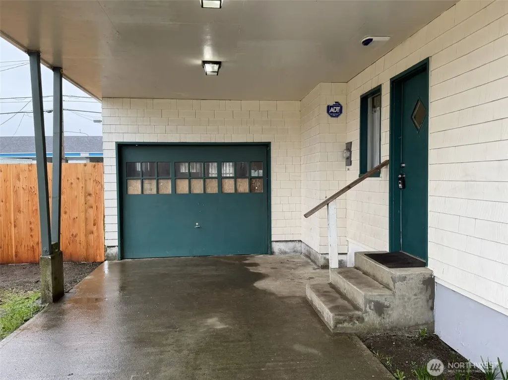809 W Market Street Aberdeen WA 98520