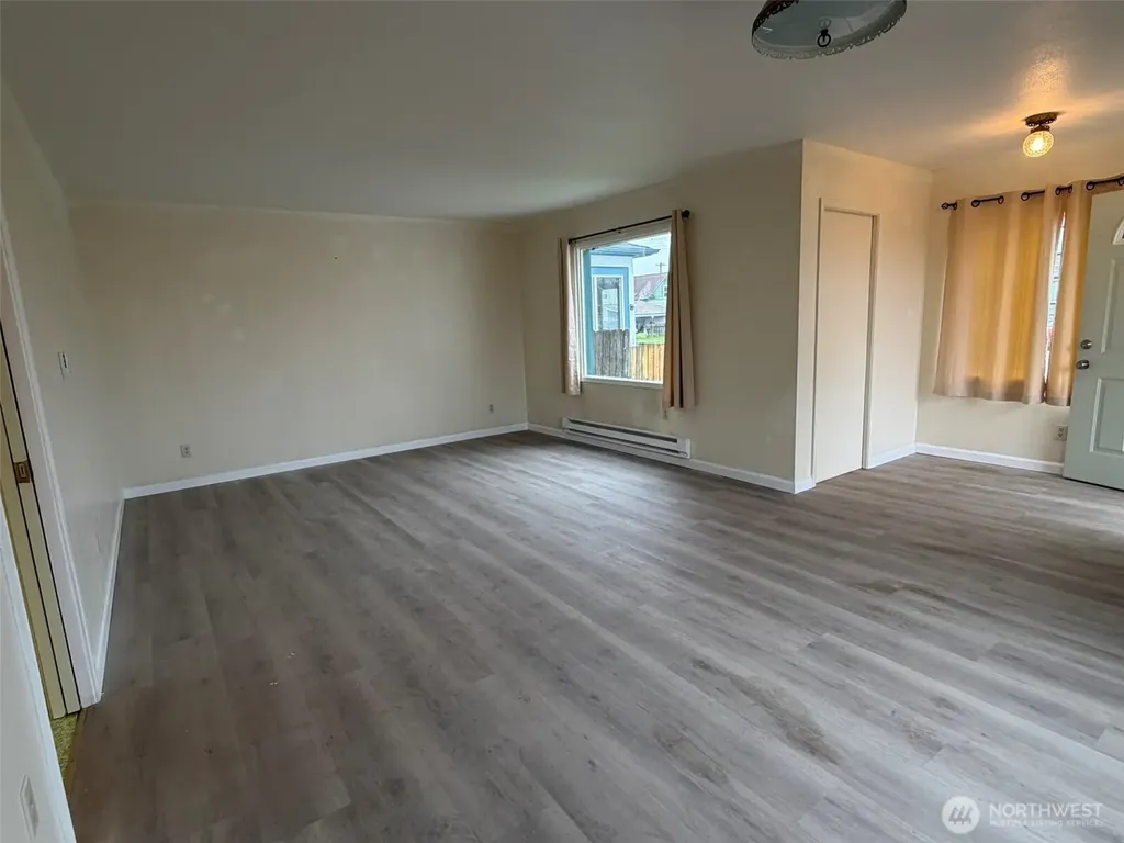 809 W Market Street Aberdeen WA 98520