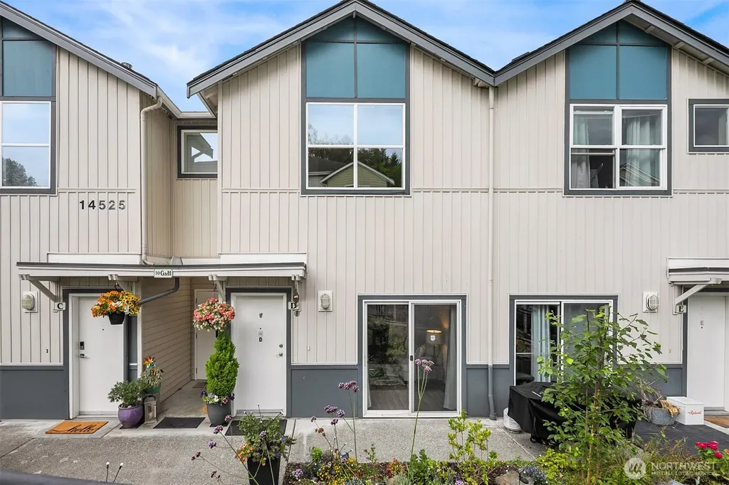 14525 1st Lane NE Duvall WA 98019