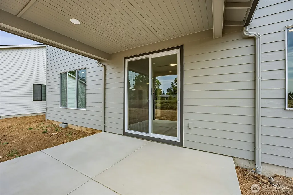 960 Rw Fletcher Street Winlock WA 98596