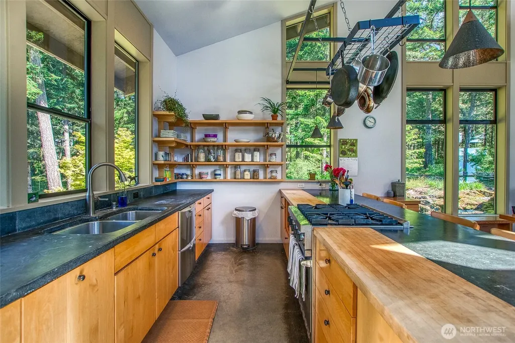808 Pioneer Hill Road Orcas Island WA 98279
