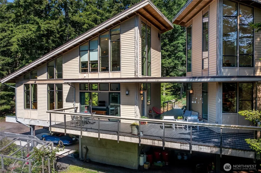 808 Pioneer Hill Road Orcas Island WA 98279
