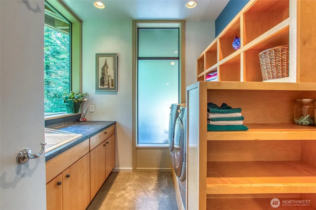 808 Pioneer Hill Road Orcas Island WA 98279