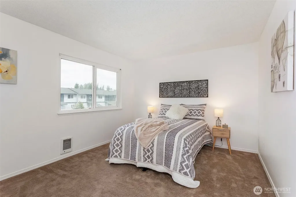 8823 Holly Drive Everett WA 98208
