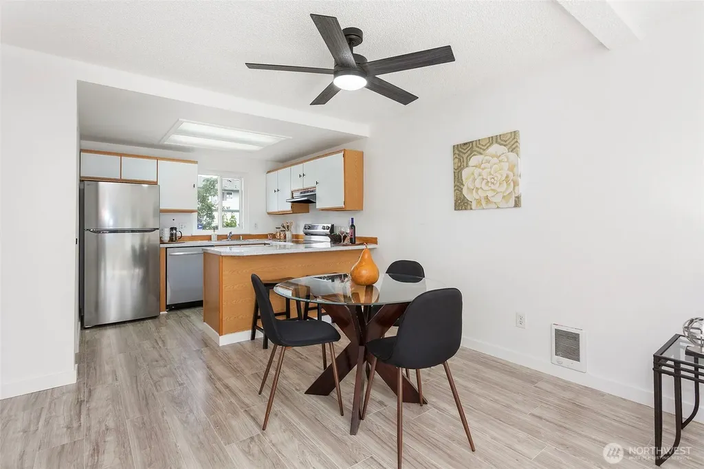 8823 Holly Drive Everett WA 98208