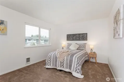 8823 Holly Drive Everett WA 98208