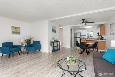 8823 Holly Drive Everett WA 98208