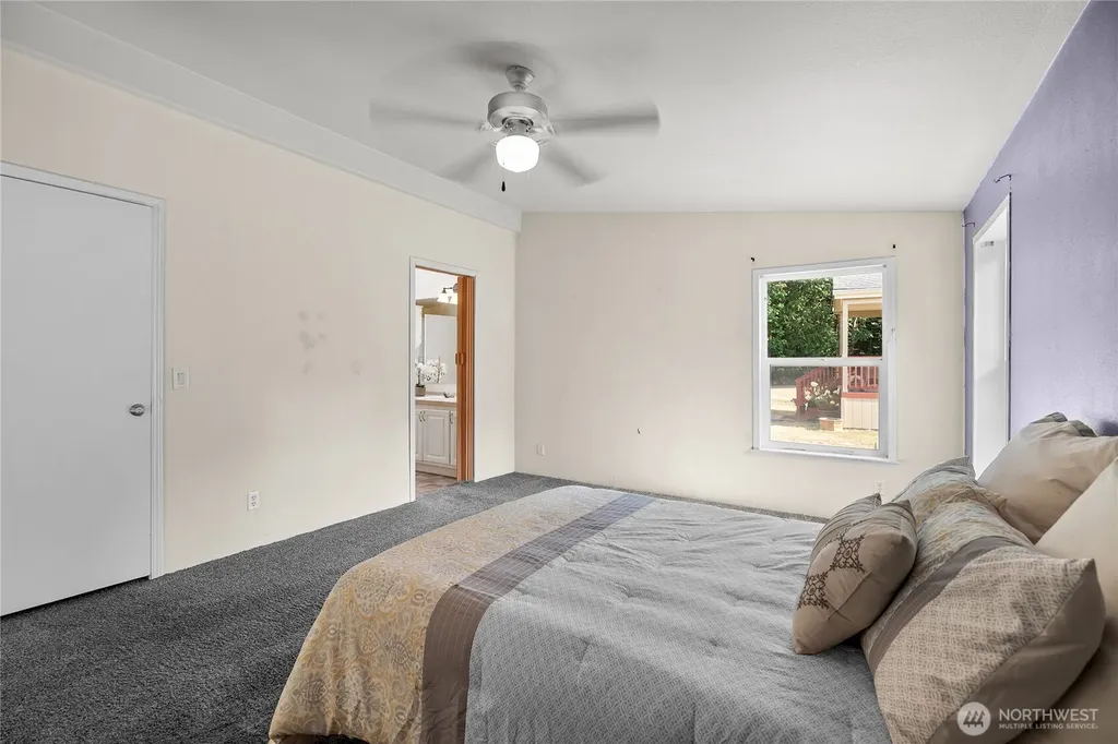 1870 NW Vaa Road Poulsbo WA 98370