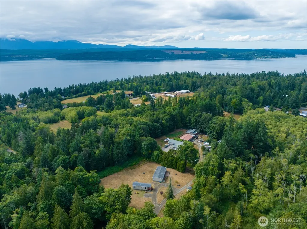 1870 NW Vaa Road Poulsbo WA 98370