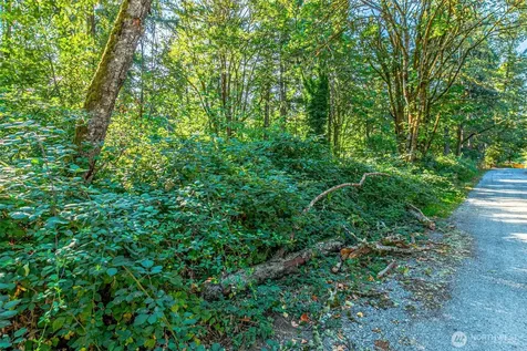 36922 6th Avenue SW Federal Way WA 98023