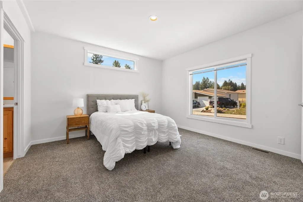 1247 Orangewood Street Enumclaw WA 98022