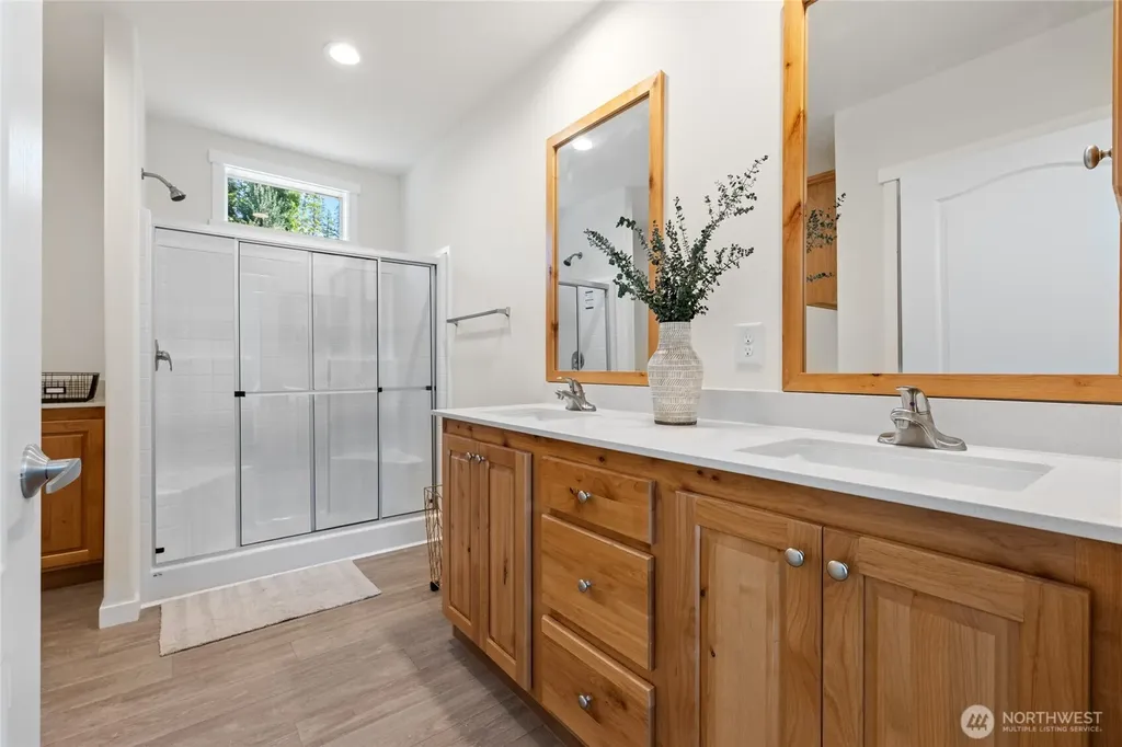 1247 Orangewood Street Enumclaw WA 98022