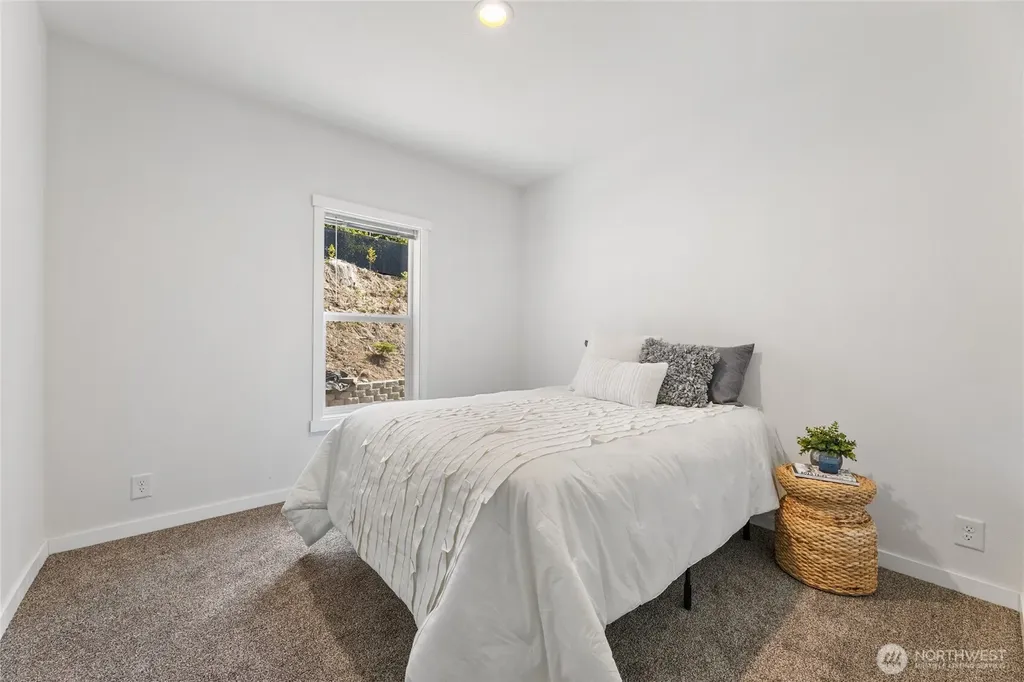 1247 Orangewood Street Enumclaw WA 98022