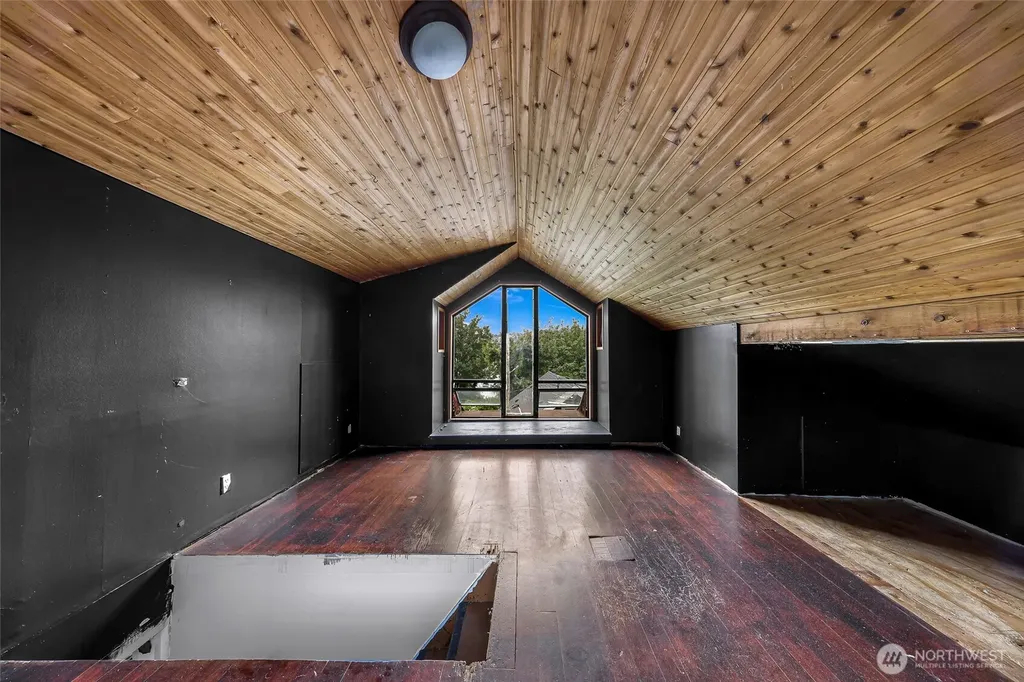 801 Newton Street Seattle WA 98109