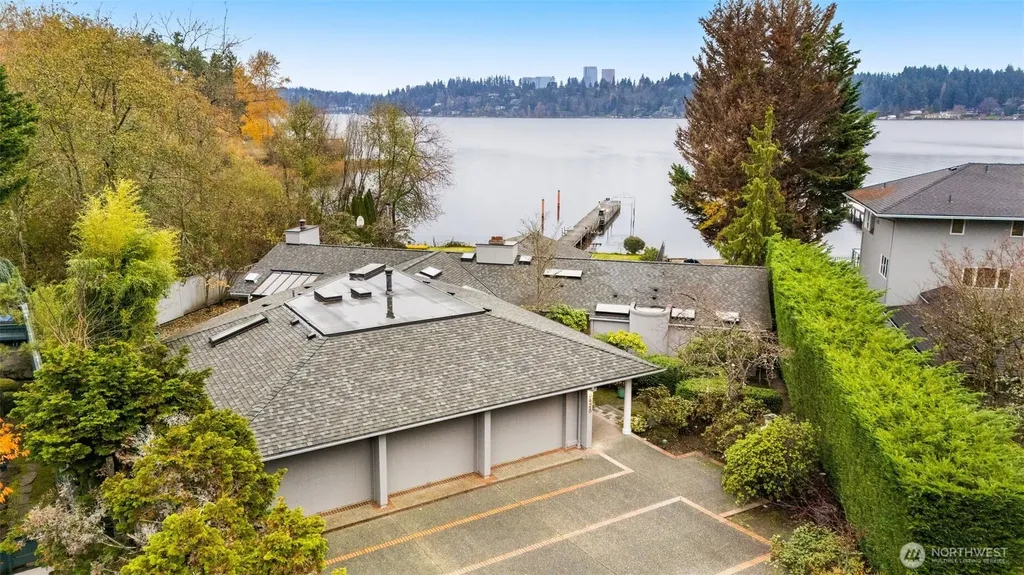 8428 N Mercer Way Mercer Island WA 98040