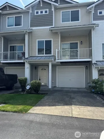 5307 Military Road E Tacoma WA 98446