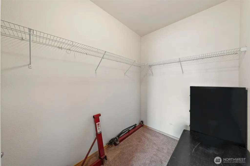 18527 101st Avenue Ct E Puyallup WA 98375