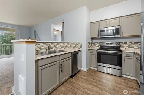 18527 101st Avenue Ct E Puyallup WA 98375