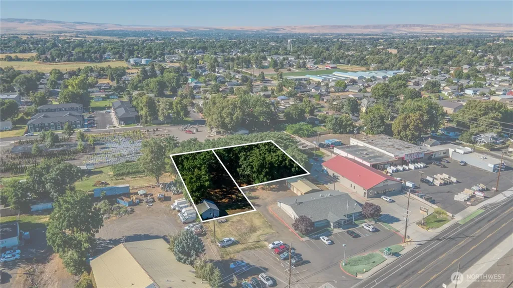 914 NE Rose Street College Place WA 99324