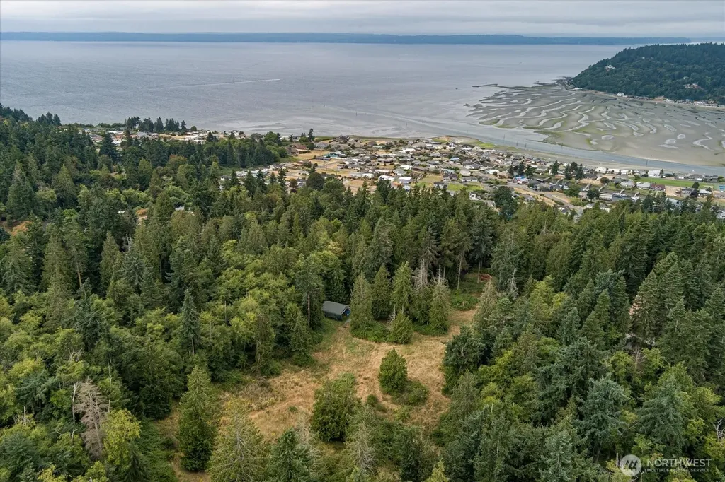 8175 Mossy Rock Road Clinton WA 98236
