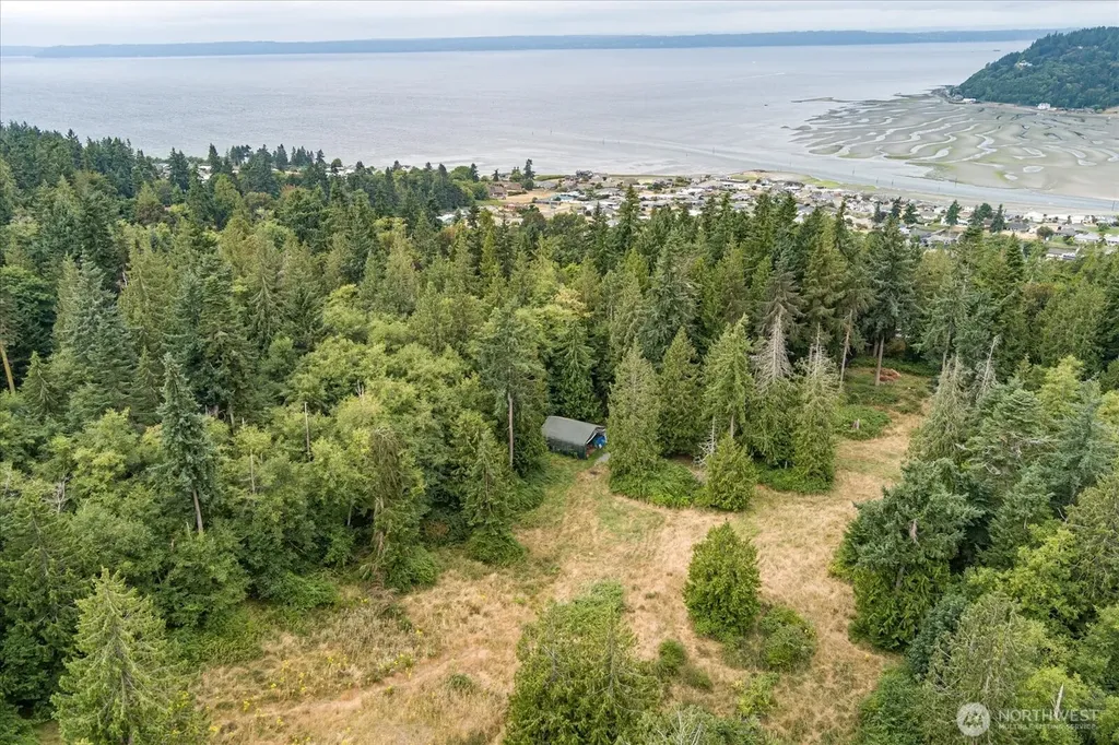 8175 Mossy Rock Road Clinton WA 98236