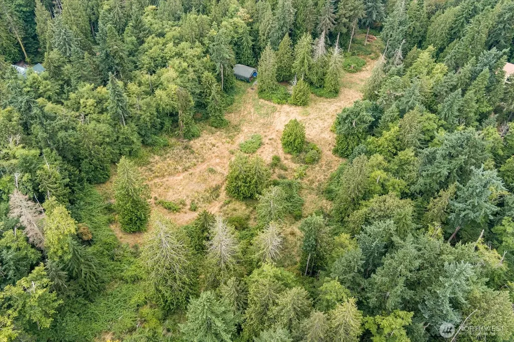 8175 Mossy Rock Road Clinton WA 98236