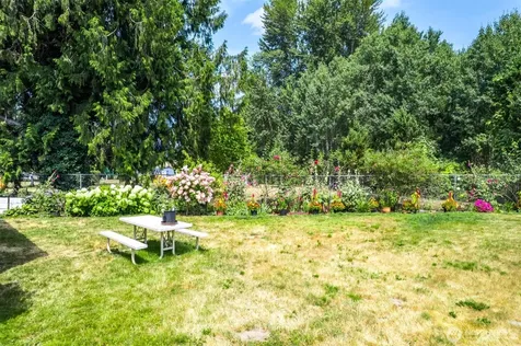 1109 Valley Avenue NW Puyallup WA 98371