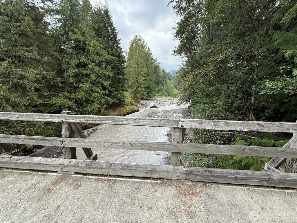 327 Kolisch Road E Carbonado WA 98323